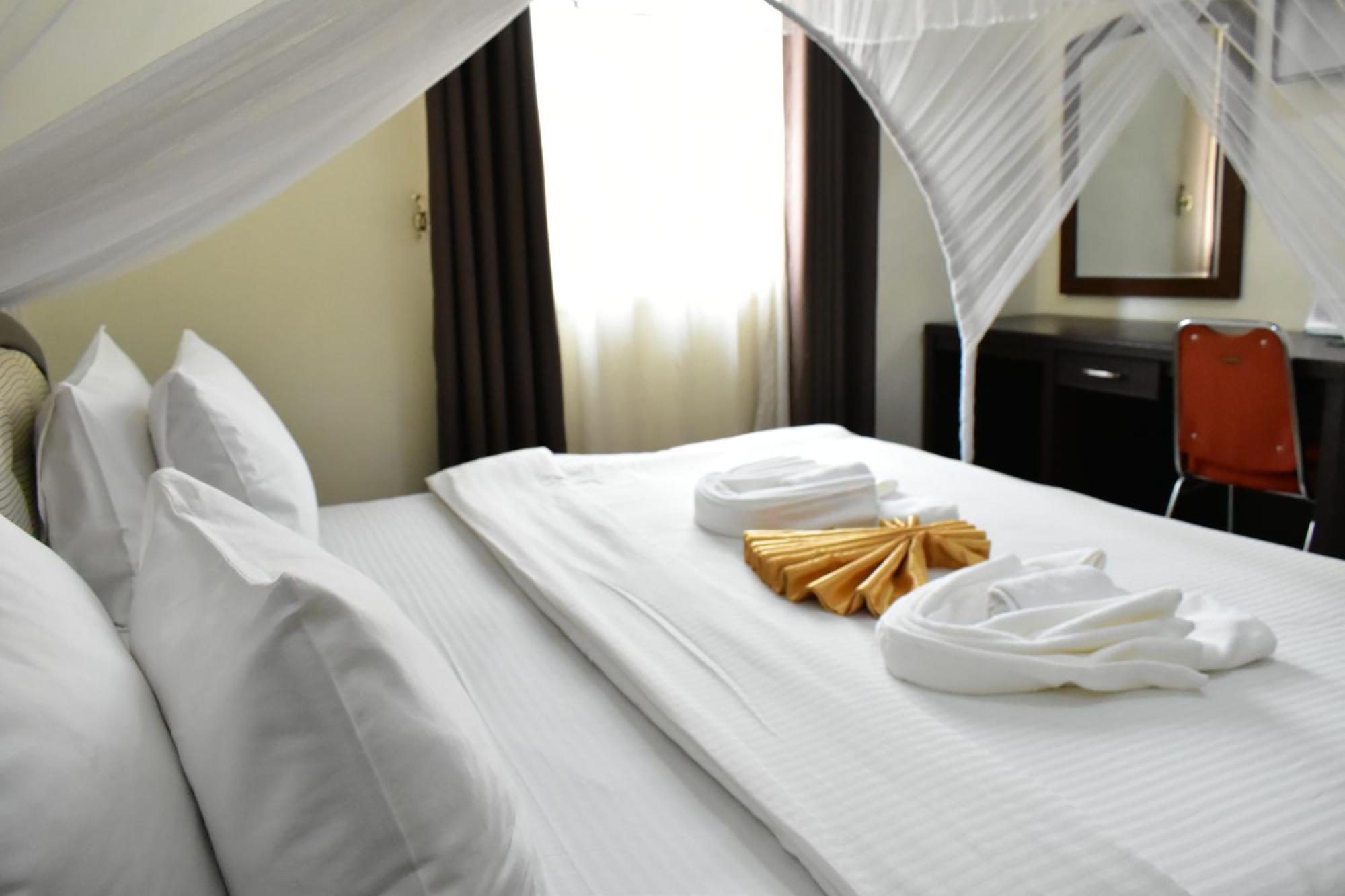 Quality Hotel Джуба Экстерьер фото