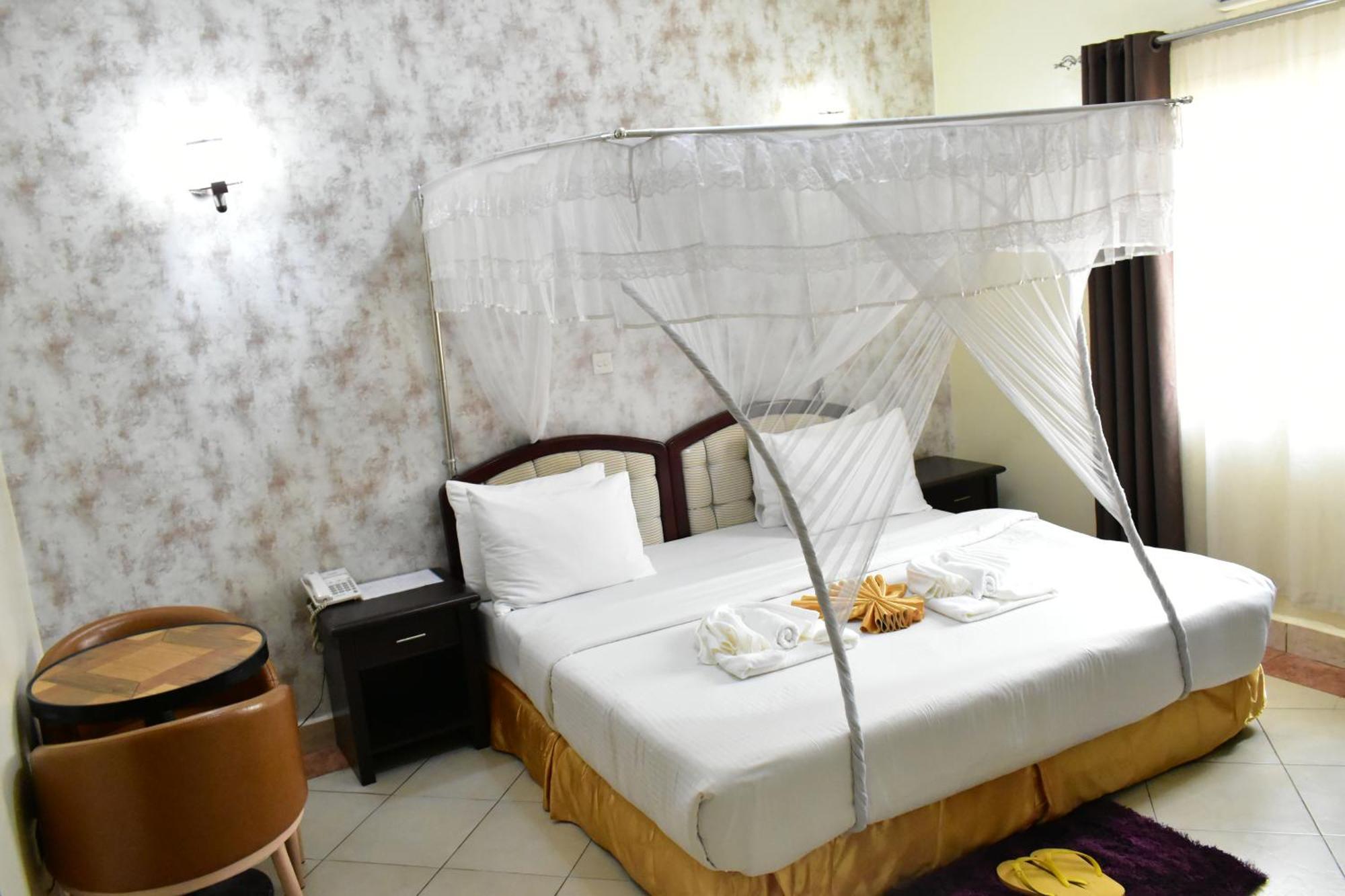 Quality Hotel Джуба Экстерьер фото