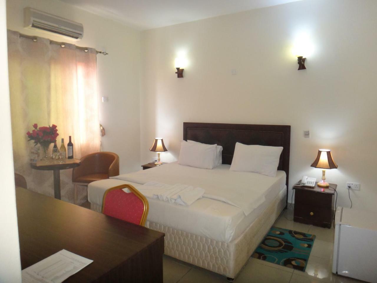 Quality Hotel Джуба Экстерьер фото