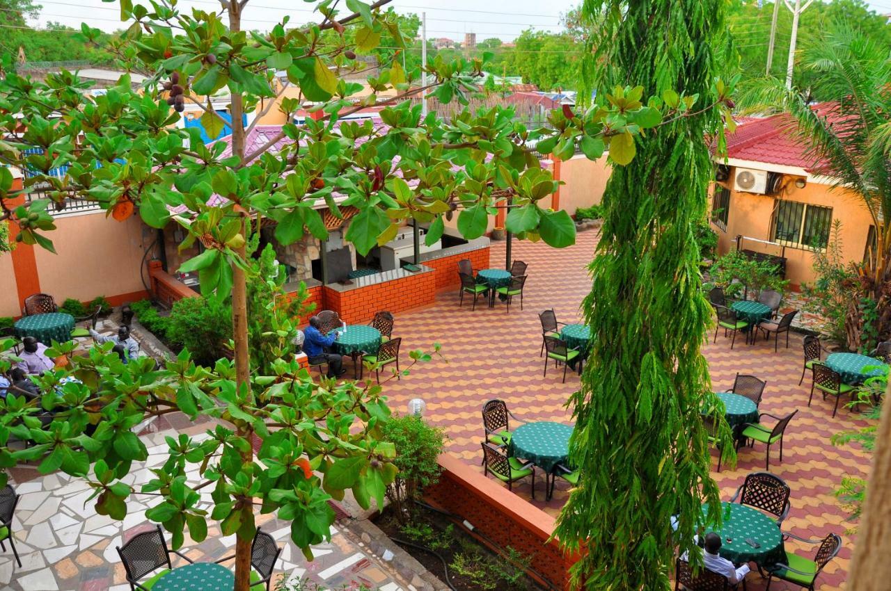 Quality Hotel Джуба Экстерьер фото